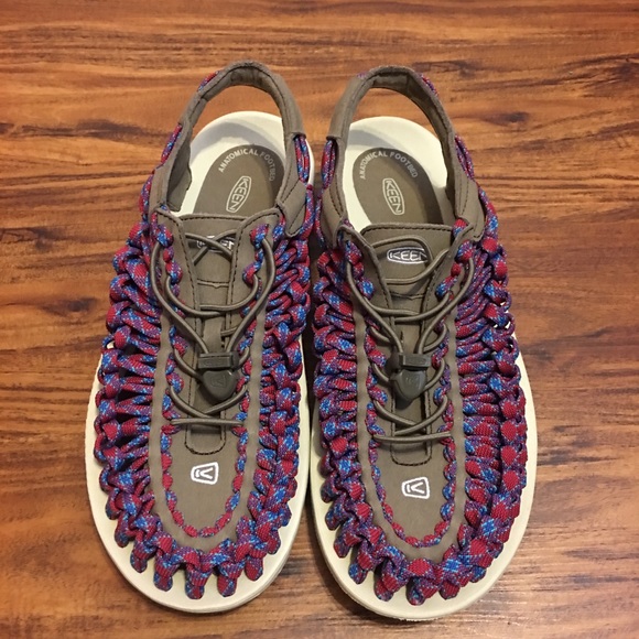 Keen Other - NWOT Men’s Uneek Keen Shoes